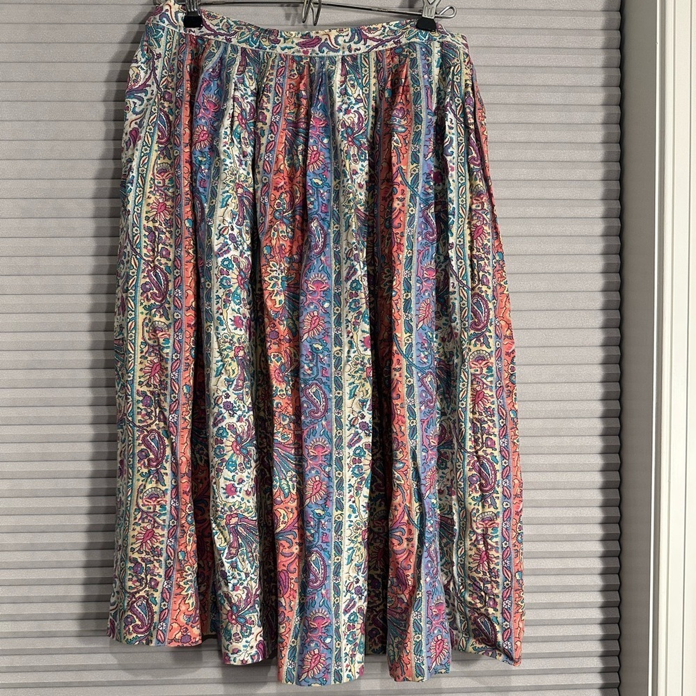 Vintage paisley midi skirt - Picture 3 of 5